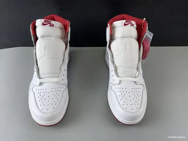 555088-103 Metallic Jordan (2017) 1 Red Retro Air 0527